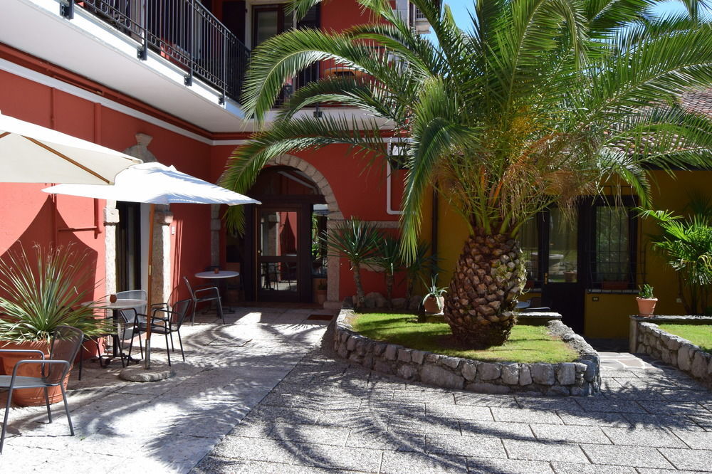 Residence Segattini Ρίβα ντελ Γκάρντα Εξωτερικό φωτογραφία