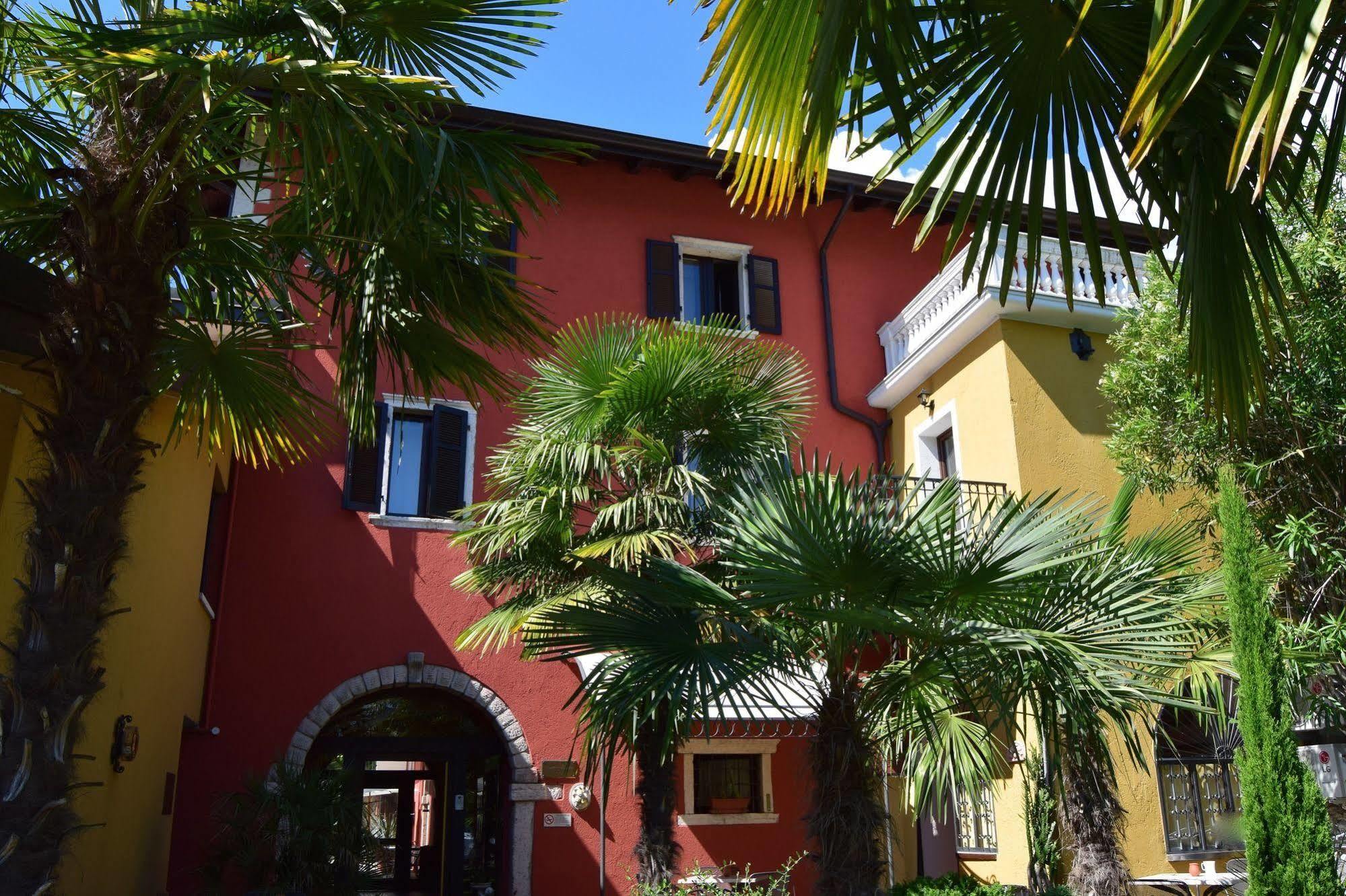Residence Segattini Ρίβα ντελ Γκάρντα Εξωτερικό φωτογραφία